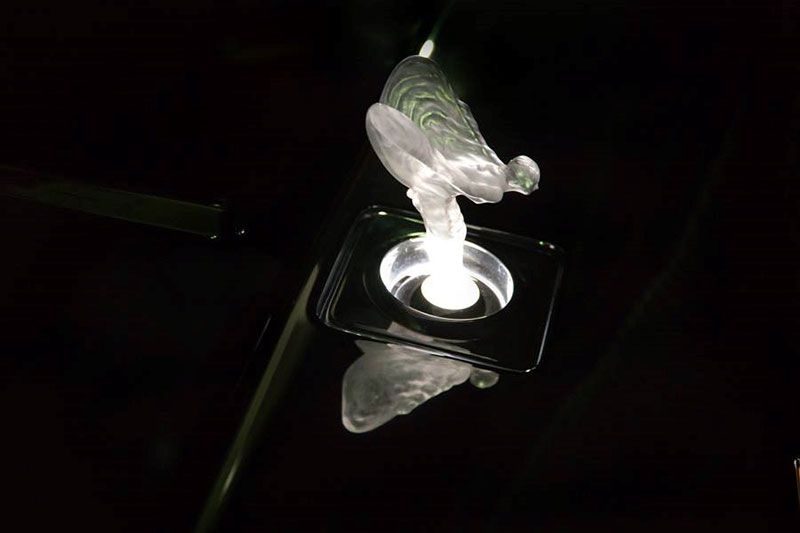 Rolls-Royce Sweptail 12,8 triệu USD xuất hiện tại đại lý